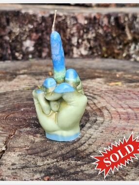 Unique Hand Gesture Candle - Blue and Green